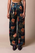 Black Dahlia Belted Trouser