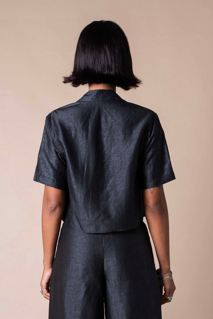 Obsidian Cropped Camp Collar Shirt – Ziran